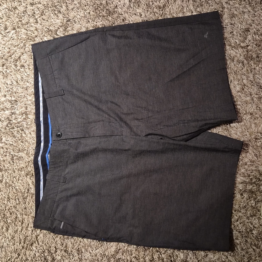 Tommy Bahama Charcoal Gray Shorts 42 Mens Climate Beach